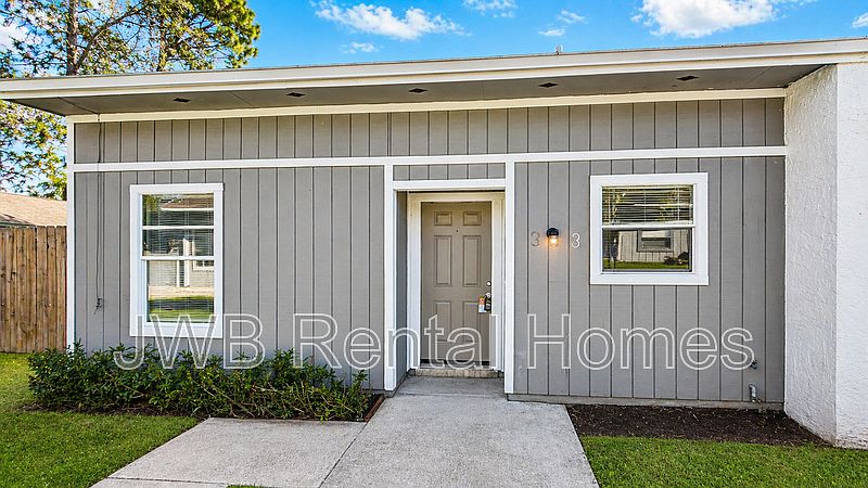 1st image of 7607 Indian Lakes Dr #3