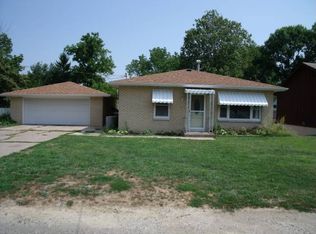 1510 44th St, Moline, IL 61265