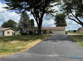 43 Bethany Dr, Fremont, OH 43420