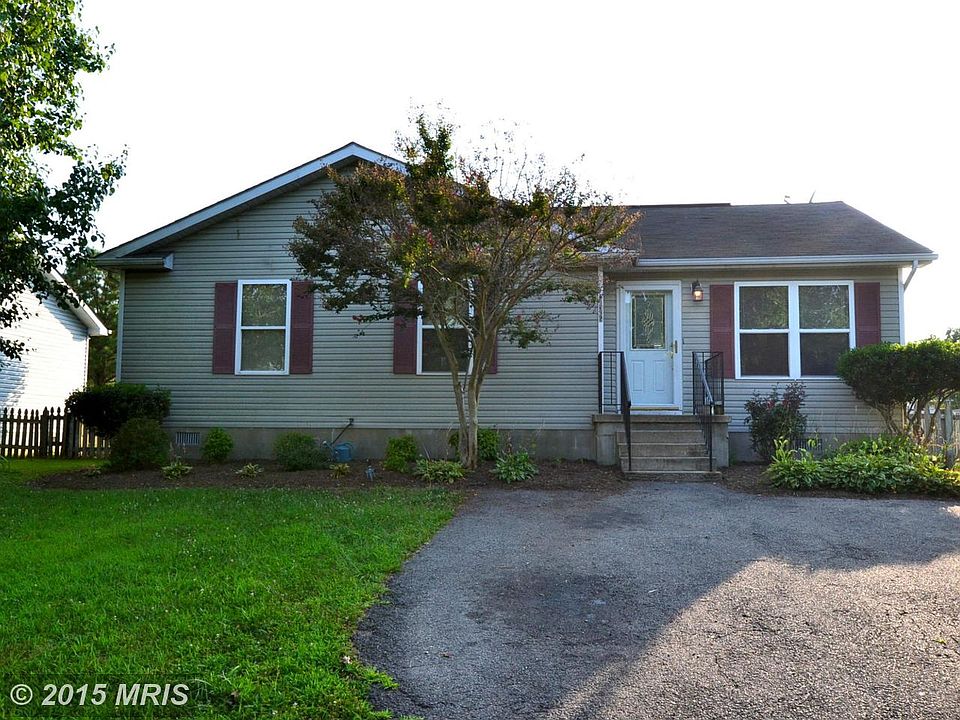 1st image of 21365 Lexington Dr