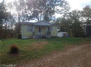 906 Sam Scott Rd, Pinnacle, NC 27043