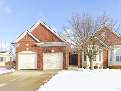 24624 Rosemont Dr, South Lyon, MI, 48178