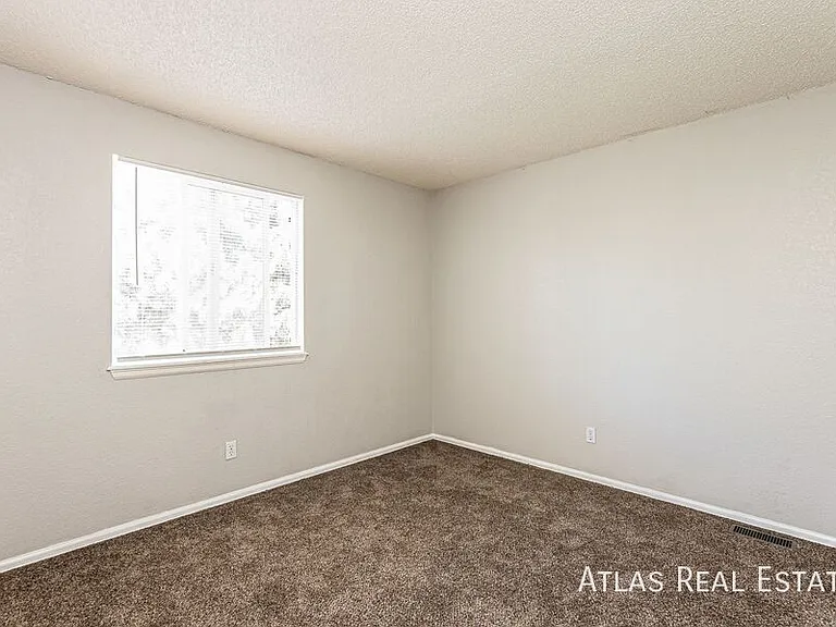 5045 Sweetgrass Ln — Photo 10