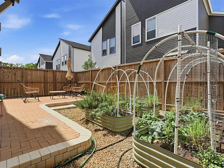 5825 Francis Oak Pl — Photo 22