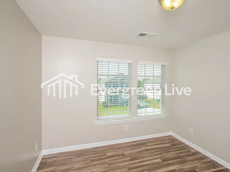 417 Riglaw Cir — Photo 12