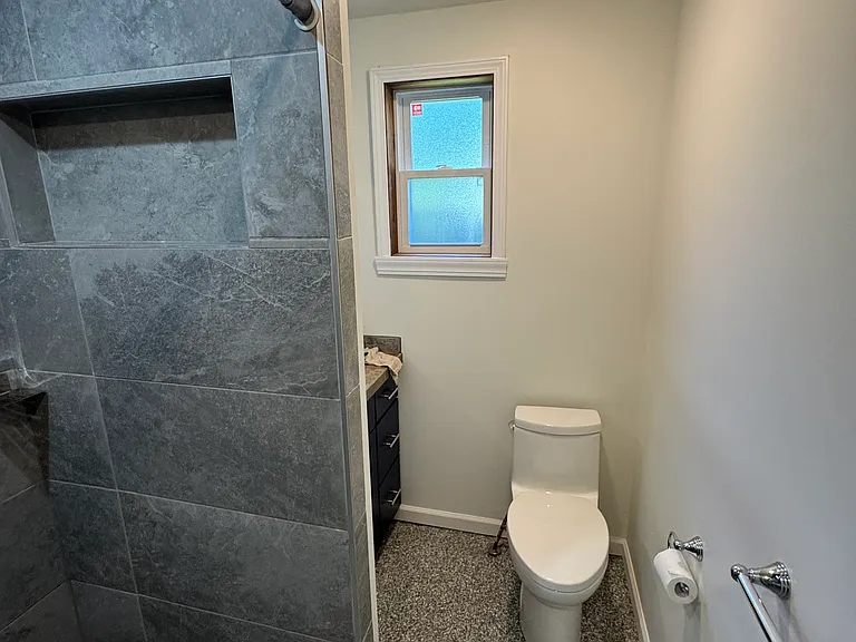 220 W Williams St — Photo 24