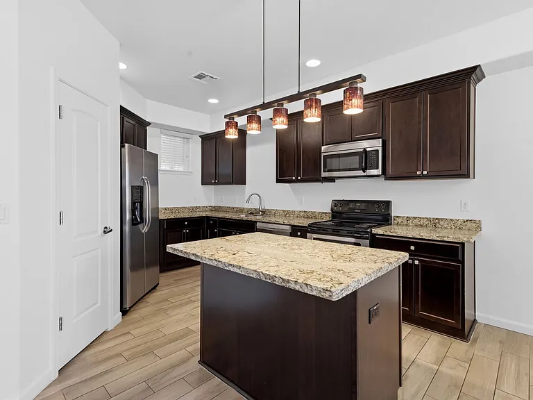 4810 E Virginia Ave #B — Photo 9
