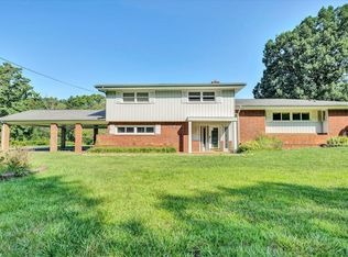 542 Redbud Hill Rd, Rocky Mount, VA 24151