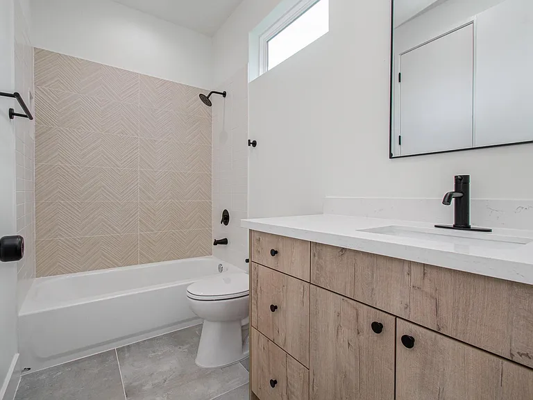 1308 Tarley St #D — Photo 19