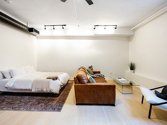 4th image of 7 Crombie St Unit 3