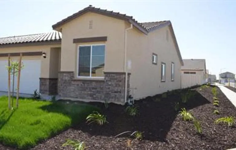 4467 Jennifer Way — Photo 6