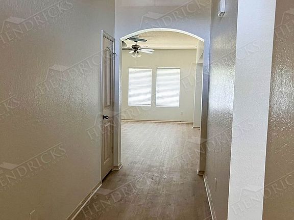 5th image of 1020 Clarkston Dr