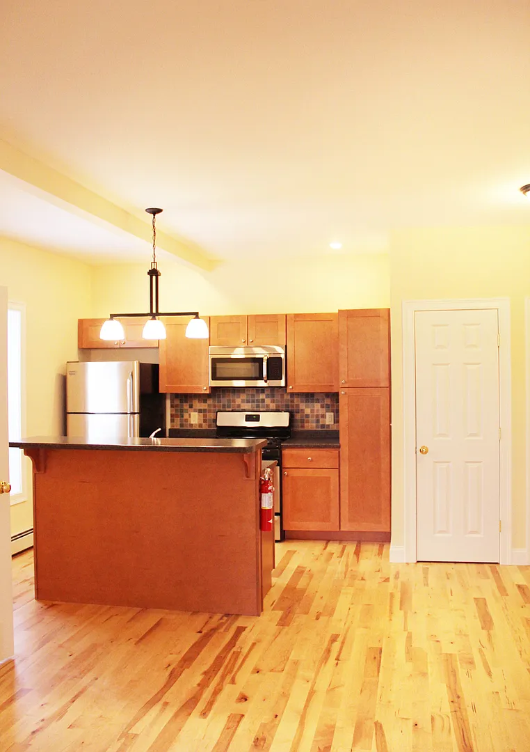 Building Photo - 51 North Champlain St