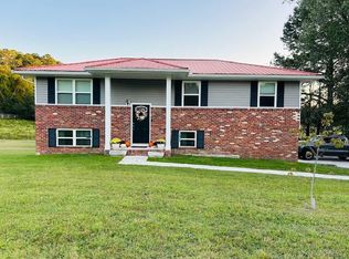 2423 N Marble Top Rd, Chickamauga, GA 30707