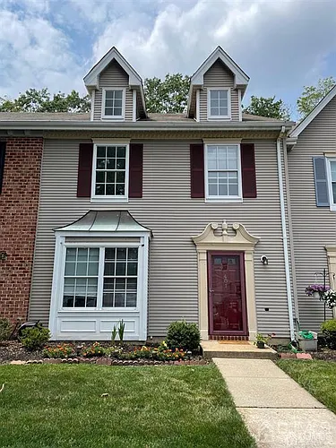 401 Hadleigh Ln Photo 1