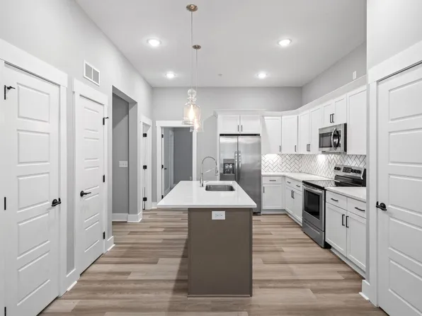 428 Centre St, Pleasant View, TN 37146