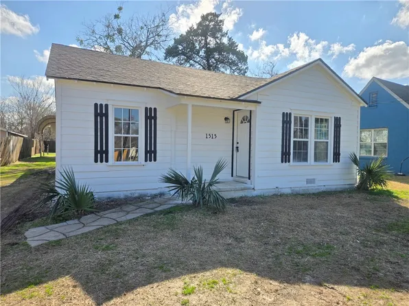 1515 Ursuline Ave, Bryan, TX 77803