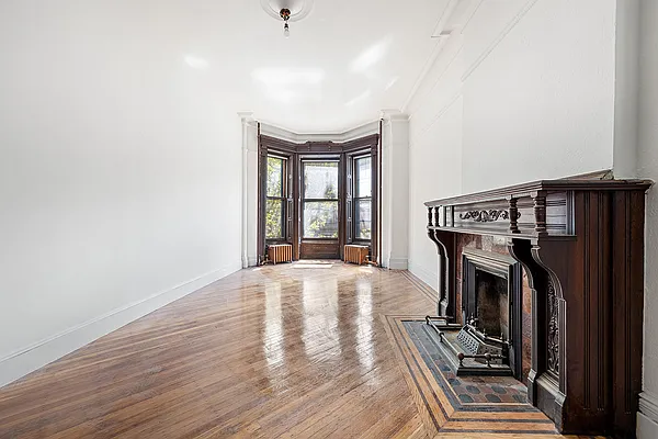 Rented by Corcoran | media 24