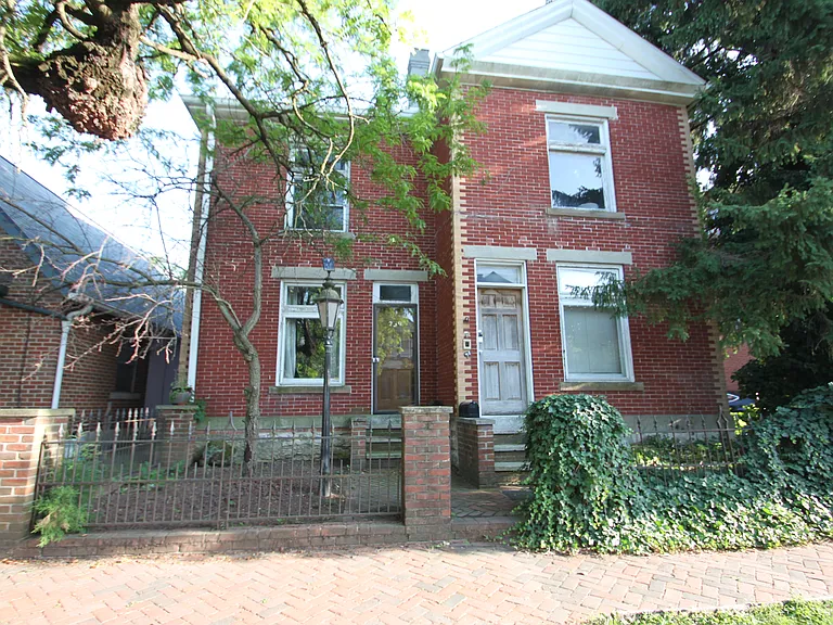 239 E Whittier St — Photo 10