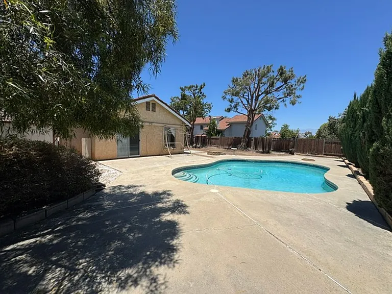 791 Kingfisher Ct — Photo 16