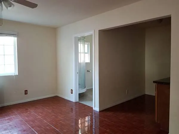 206 W Cedar Ave — Photo 1