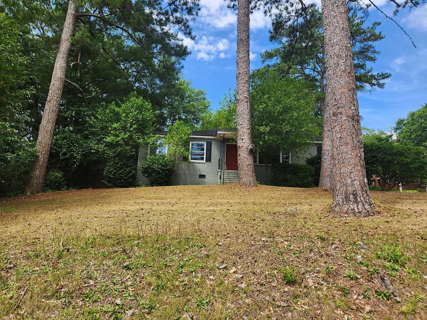 3 Bedrooms 1.5 Baths - North Columbus - Large Corner Lot — Photo 1