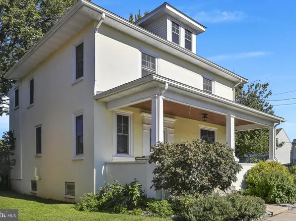 218 W Ferdinand St, Manheim, PA 17545