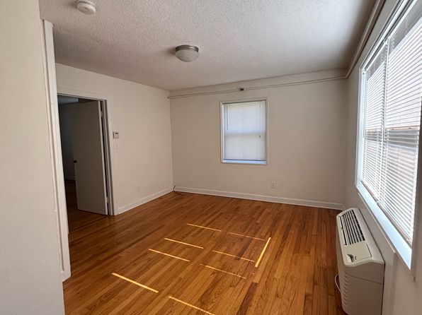 413 Volunteer St