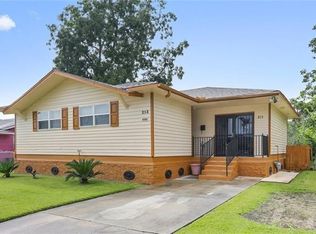 213 Travis Dr, Westwego, LA 70094