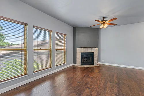 2414 Longview St #303 Photo 1