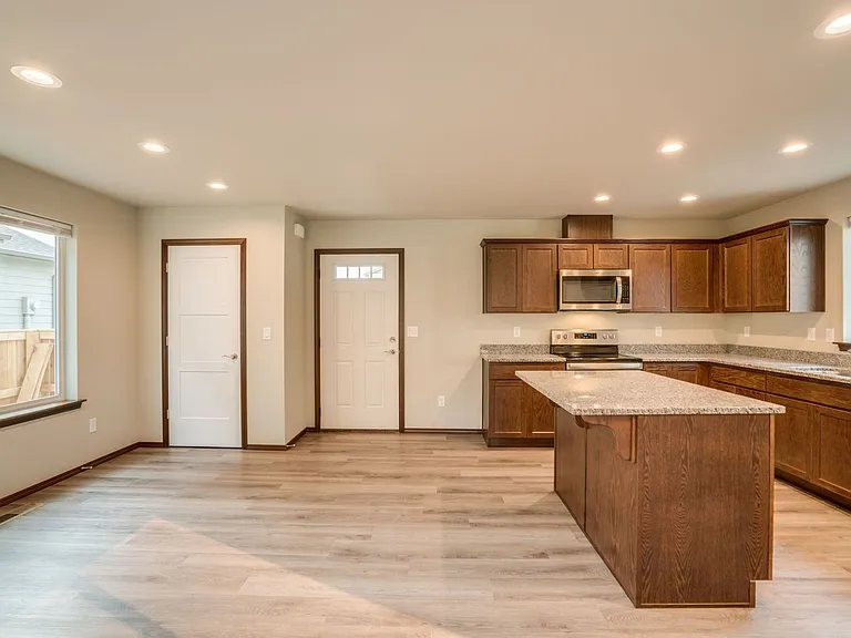 489 S Kansas Loop — Photo 14