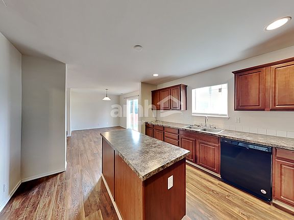 4th image of 17924 18th Avenue Ct E