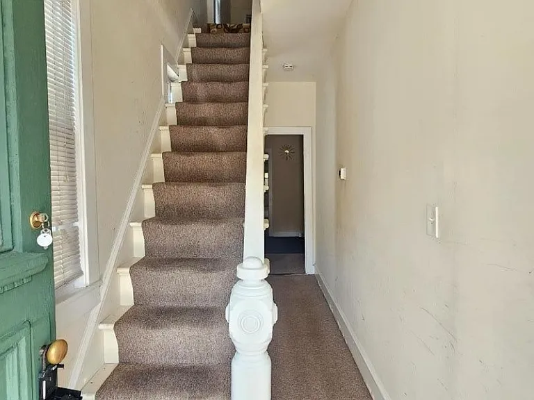 38A N Thompson St — Photo 3