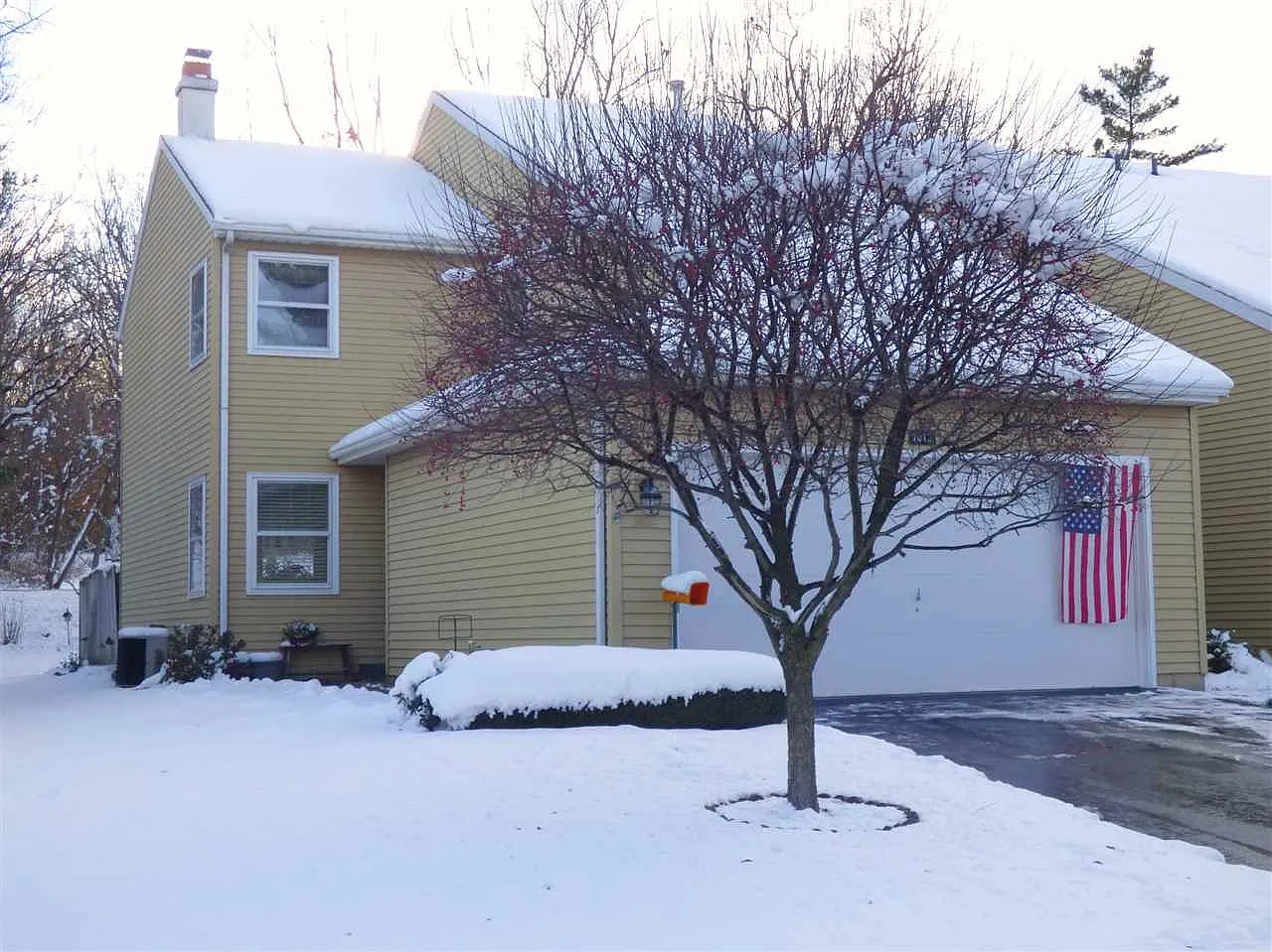 1013 Wheatstone Dr photo 1