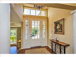 2nd image of 10 Buckeye Ct