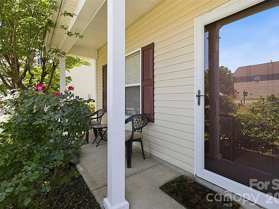 3rd image of 1839 Bray Dr