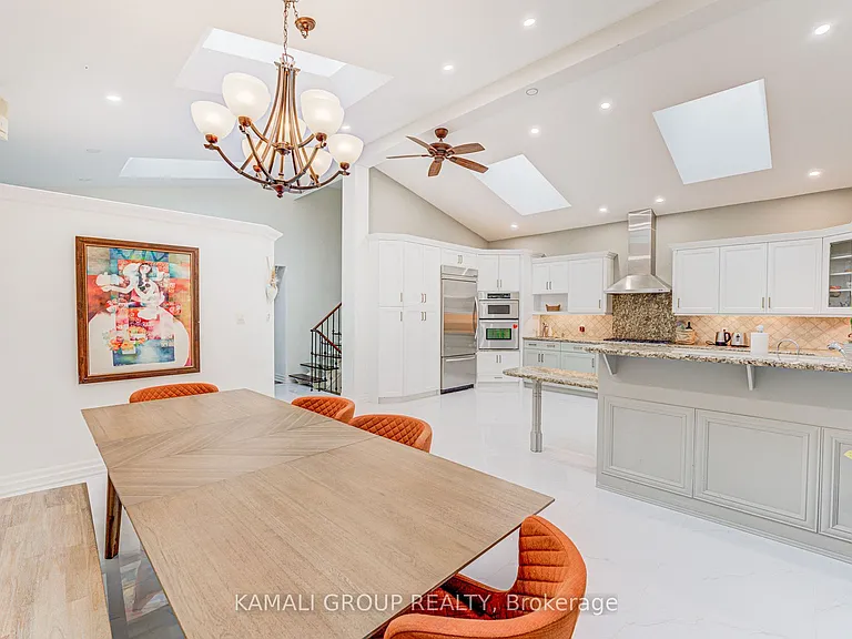 5 Caravan Dr — Photo 5