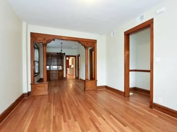 2500 N Richmond St #1F, Chicago, IL 60647