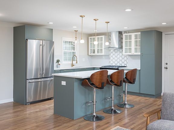 4th image of 4805 W 66th St #1