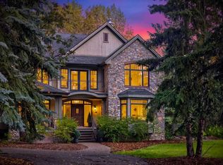 33 E Longeway Pl, Rocky View County, AB T3Z2C7