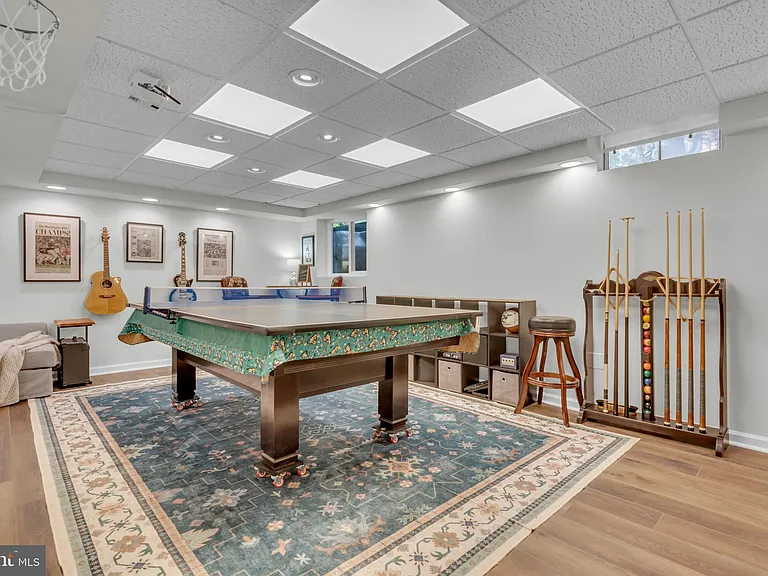 2816 Bargate Ct — Photo 44