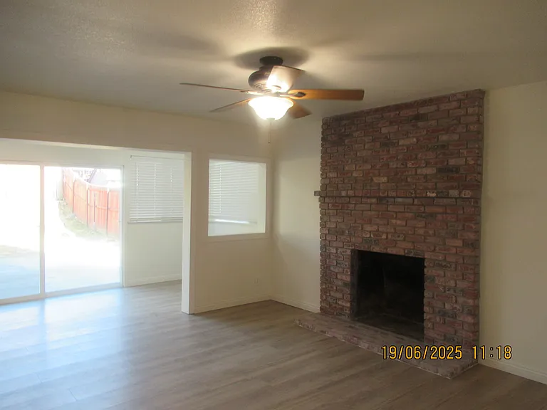 5523 Portola Cir — Photo 6