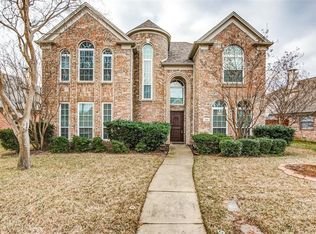 311 Touchdown Dr, Irving, TX 75063