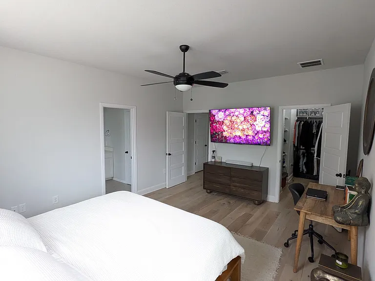 10208 Cienega Cv — Photo 16