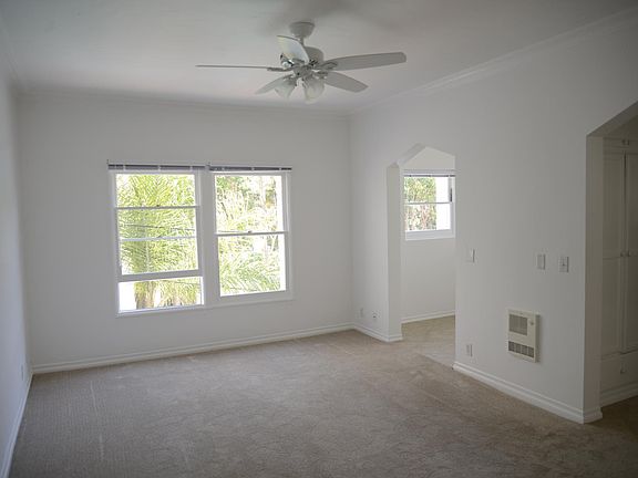5th image of 330 California Ave #205