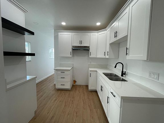 4th image of 6133 Danby Ave #6133