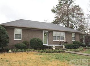 609 4th St, Lawrenceburg, TN 38464