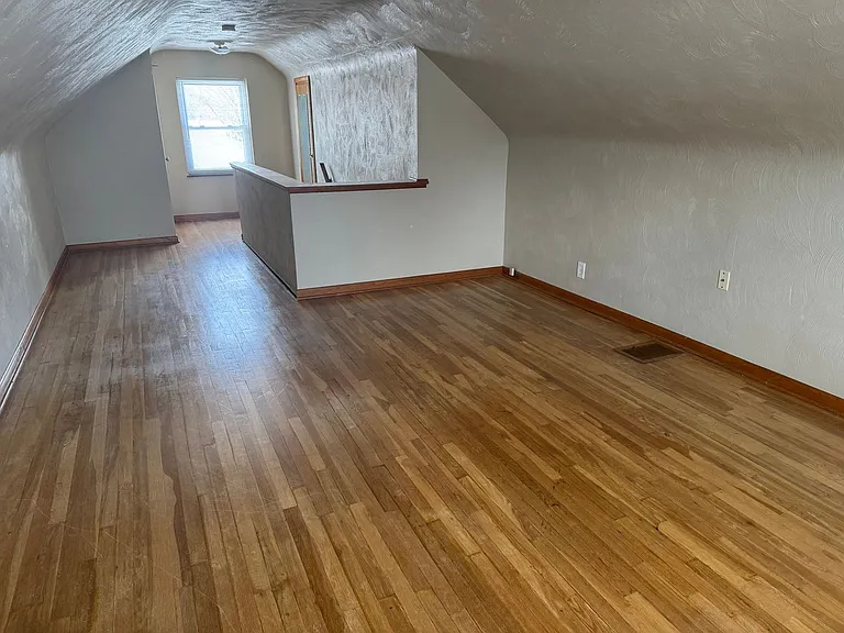 2478 Swansea Rd — Photo 12