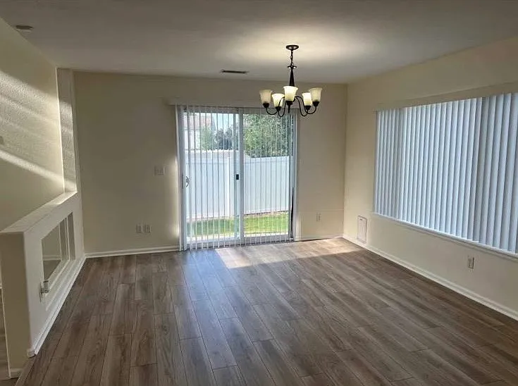 5170 Biscay Ct — Photo 9