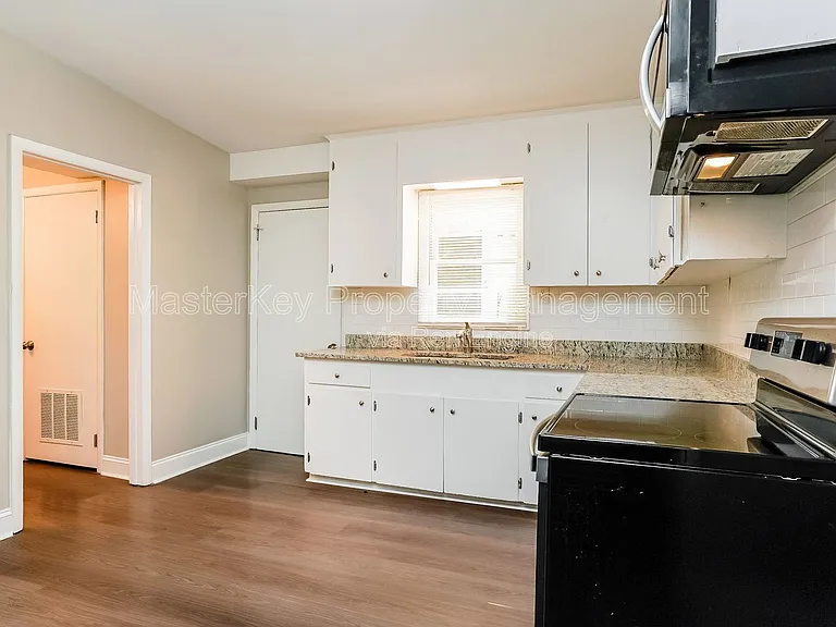6313 Johnsdale Rd — Photo 7